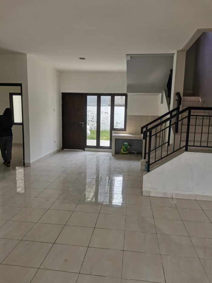 Rumah Disewakan di Tropikana Residence Jababeka Cikarang